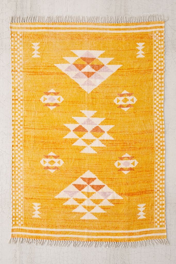 Sabira Printed Chenille Rug | Urban Outfitters (US and RoW)