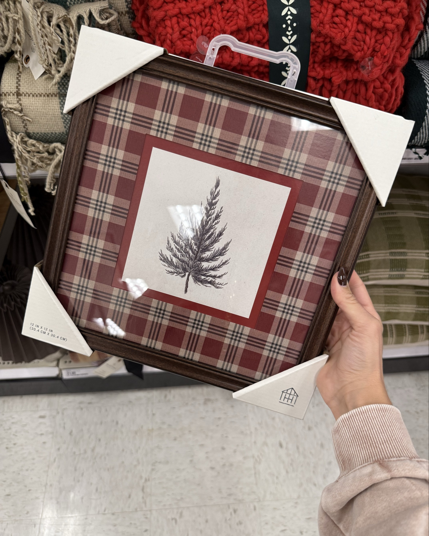 The prettiest Christmas prints! 

#LTKHoliday #LTKFindsUnder100