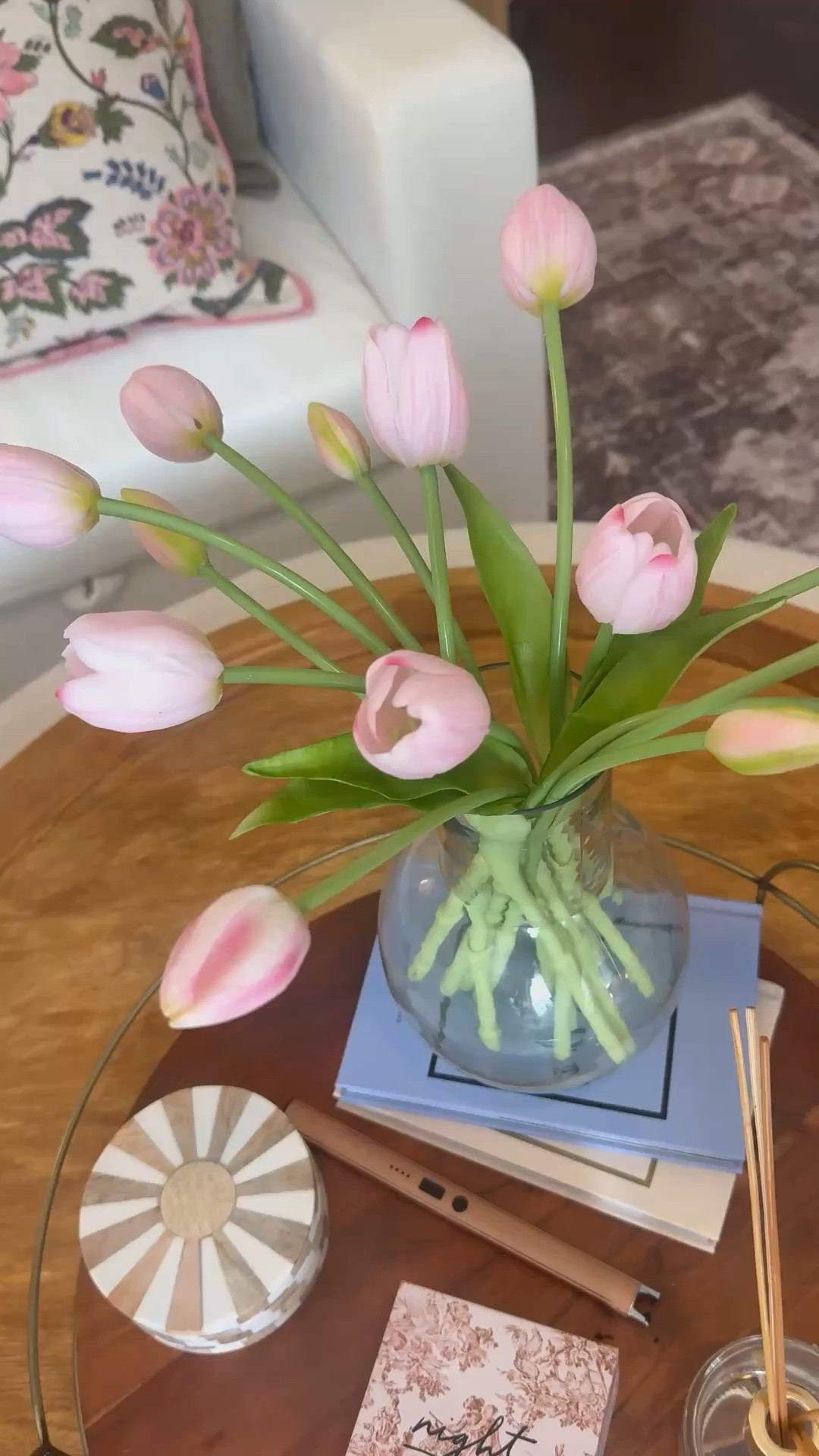 Can you believe these are faux tulips? Seriously the most realistic faux flowers I’ve seen! 

#LTKSpringSale #LTKHome