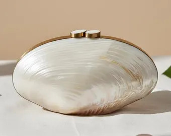 White Pearl Shell Bridal Clutch | Handmade Seashell Purse | Beach Wedding Bag - Etsy | Etsy (US)