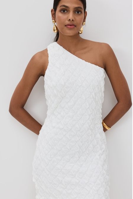 Shopbop white one shoulder dress 

#LTKstyletip