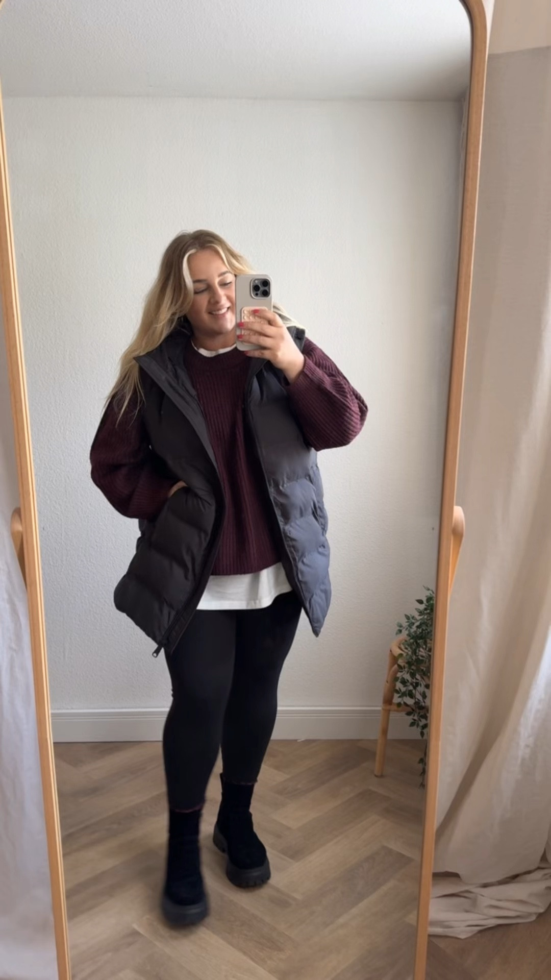 OOTD 🍁 Inkl Stylingtipp! 

Shirt original von Studio untold 
Leggings von Maya Freya
Weste von Primark 

Hab euch alternativen raus gesucht 👋🏻

#stylingtipp #herbstlook #herbstoutfit #plussizefashion

#LTKcurves #LTKplussize #LTKstyletip