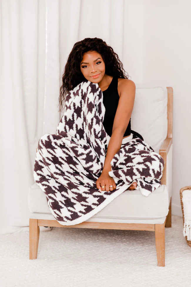 Make Me Believe Black Houndstooth Blanket | Pink Lily