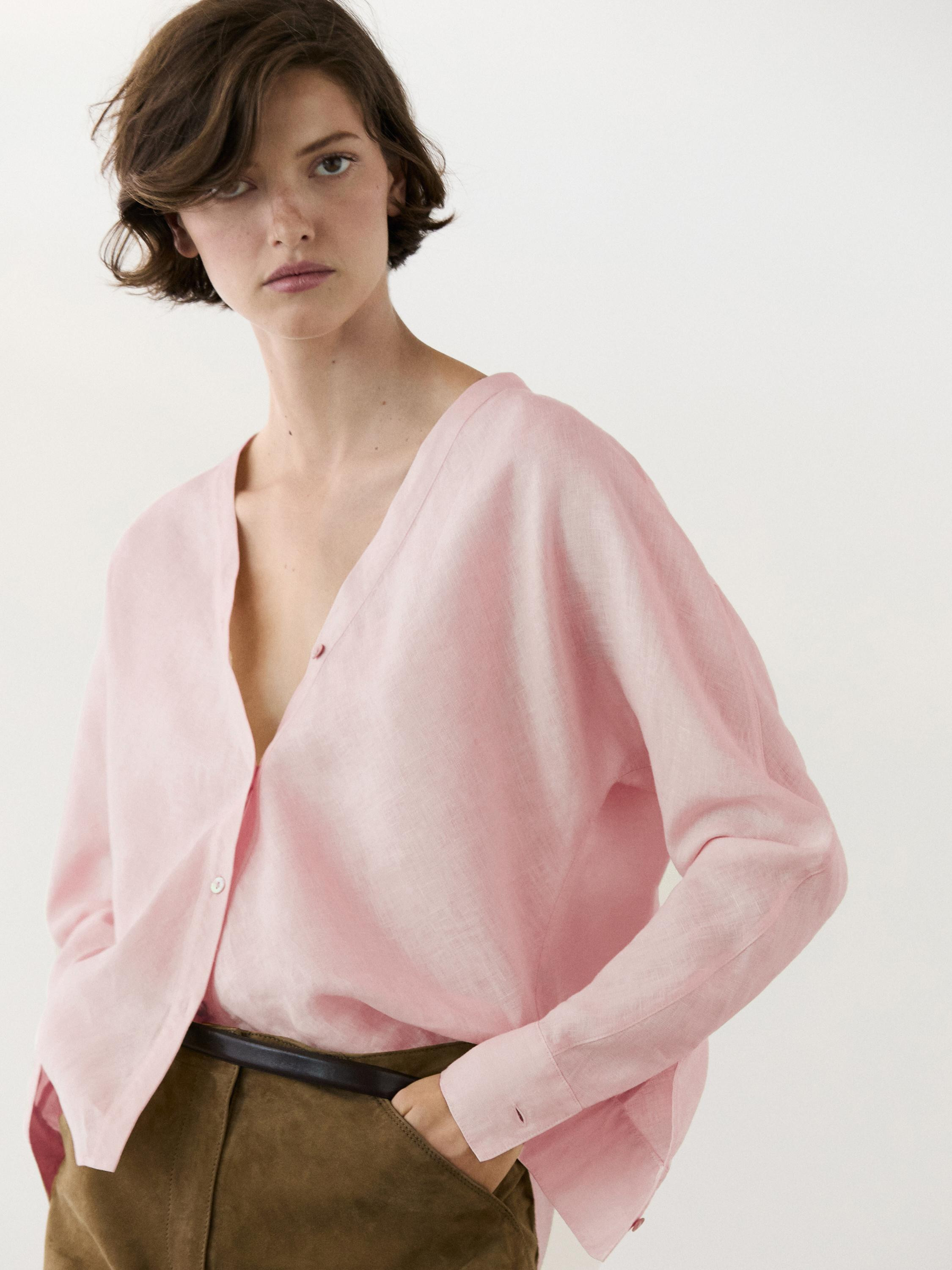 Lightweight 100% linen V-neck shirt | Massimo Dutti US