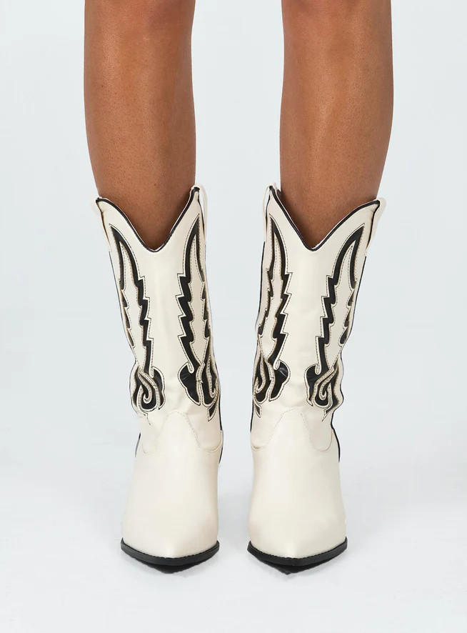 Billini Norva Boots Bone / Black | Princess Polly US