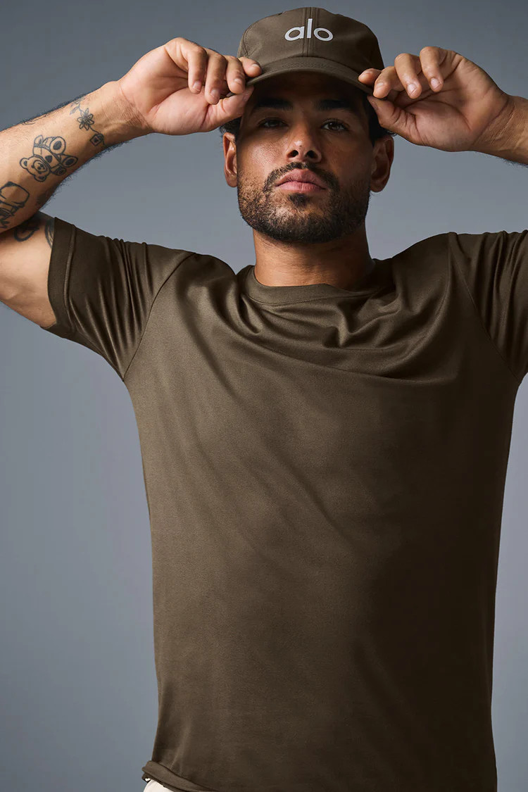 Conquer Reform Crewneck Short Sleeve | Alo Yoga (US)