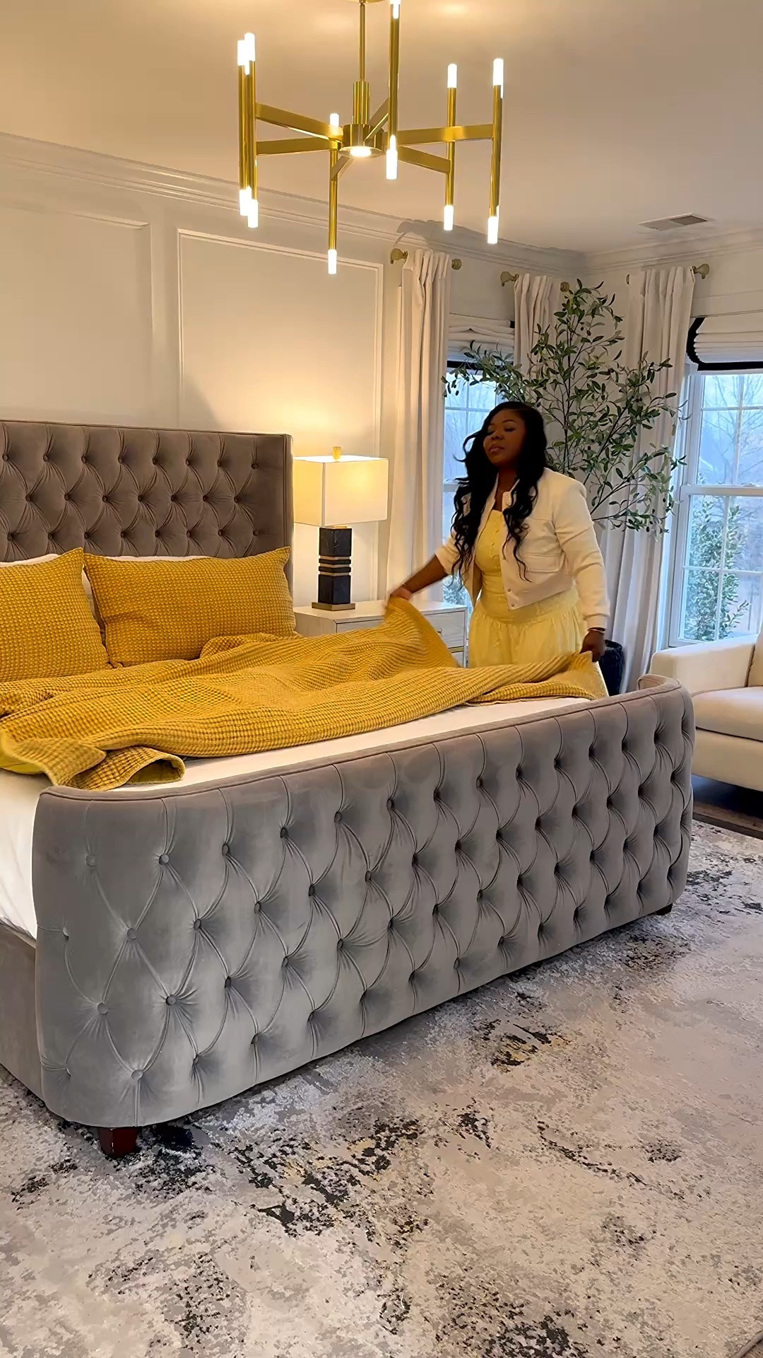 Still not over this mustard yellow quilt ☺️ Would you call this a fall color? I’ve been using it all year long.