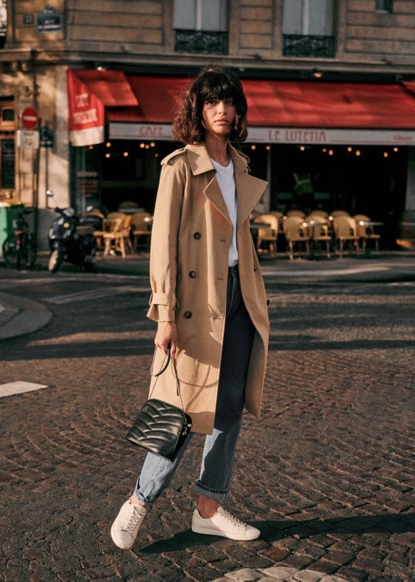 How to Adopt the Effortless French Girl Aesthetic

#LTKStyleTip