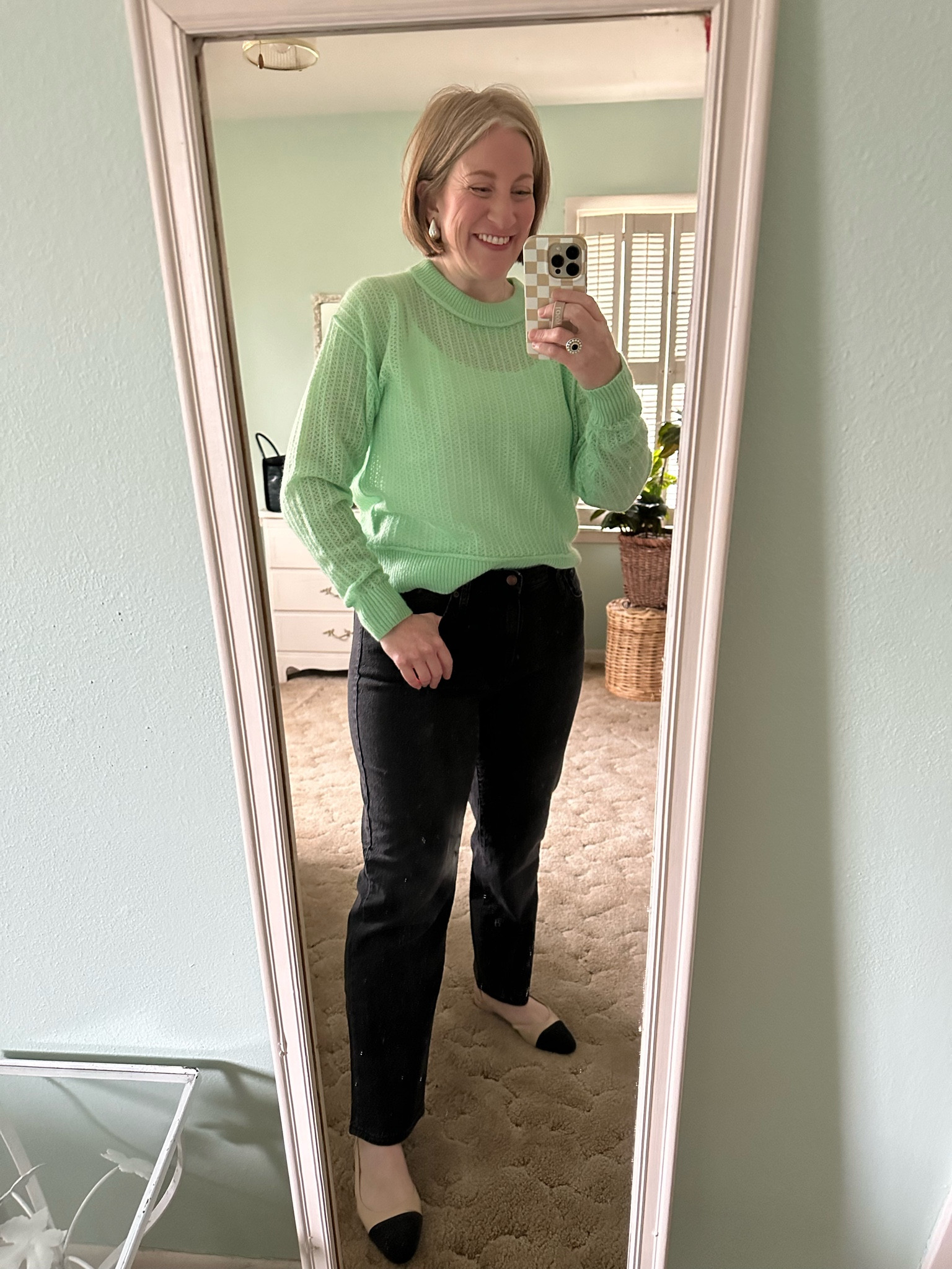 Outfit of the day! Sweater TTS, Jeans (I sized up for more comfort), Shoes TTS