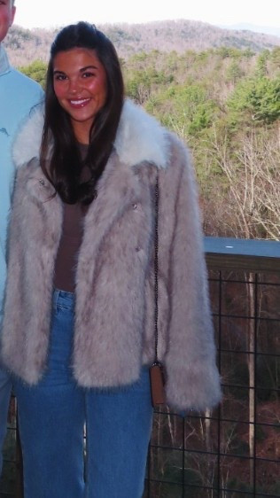 Love this fur coat!!!!

#LTKSeasonal #LTKootd #LTKFindsUnder50