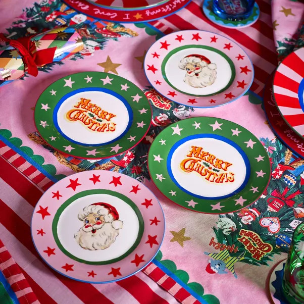 Eleanor Bowmer Fabulously Festive Set of 4 Cake Plates | Dunelm