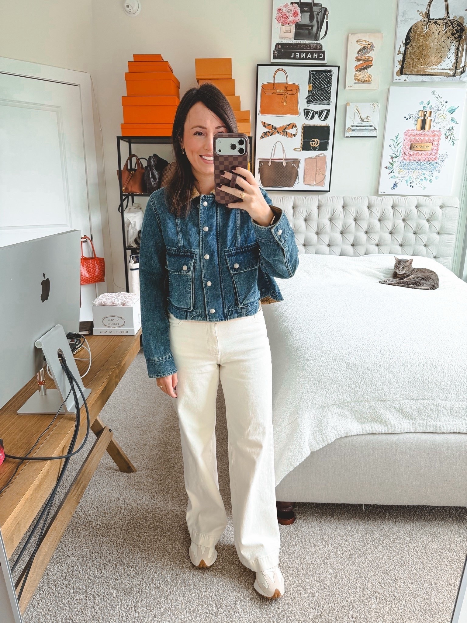 The cutest trapeze denim jacket! Obsessed with the corduroy collar for fall!



#LTKFindsUnder100 #LTKSeasonal #LTKStyleTip