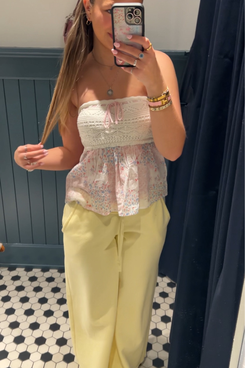 shabby chic inspired spring finds at hollister !! so so cute and girly 
🎀🌷🌟

wearing an XS in the top (personally i find that it runs big)

#LTKStyleTip #LTKFindsUnder50 #LTKSeasonal