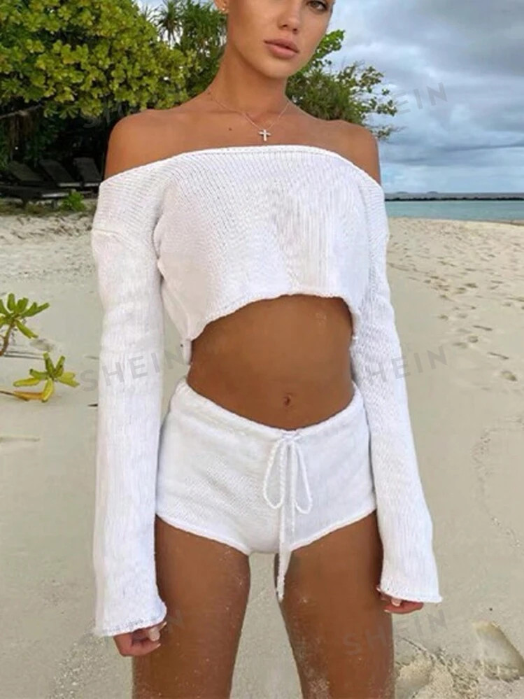 SHEIN EZwear Women's Solid Color Simple Style Daily Outfit Strapless Top & Shorts Sweater Two-Pie... | SHEIN