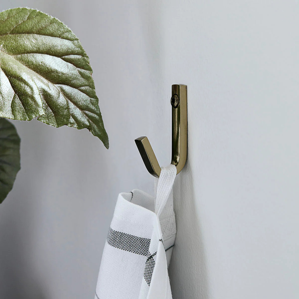 Henri Wall Hook in Brass, Set of 3 | Cottage and Key