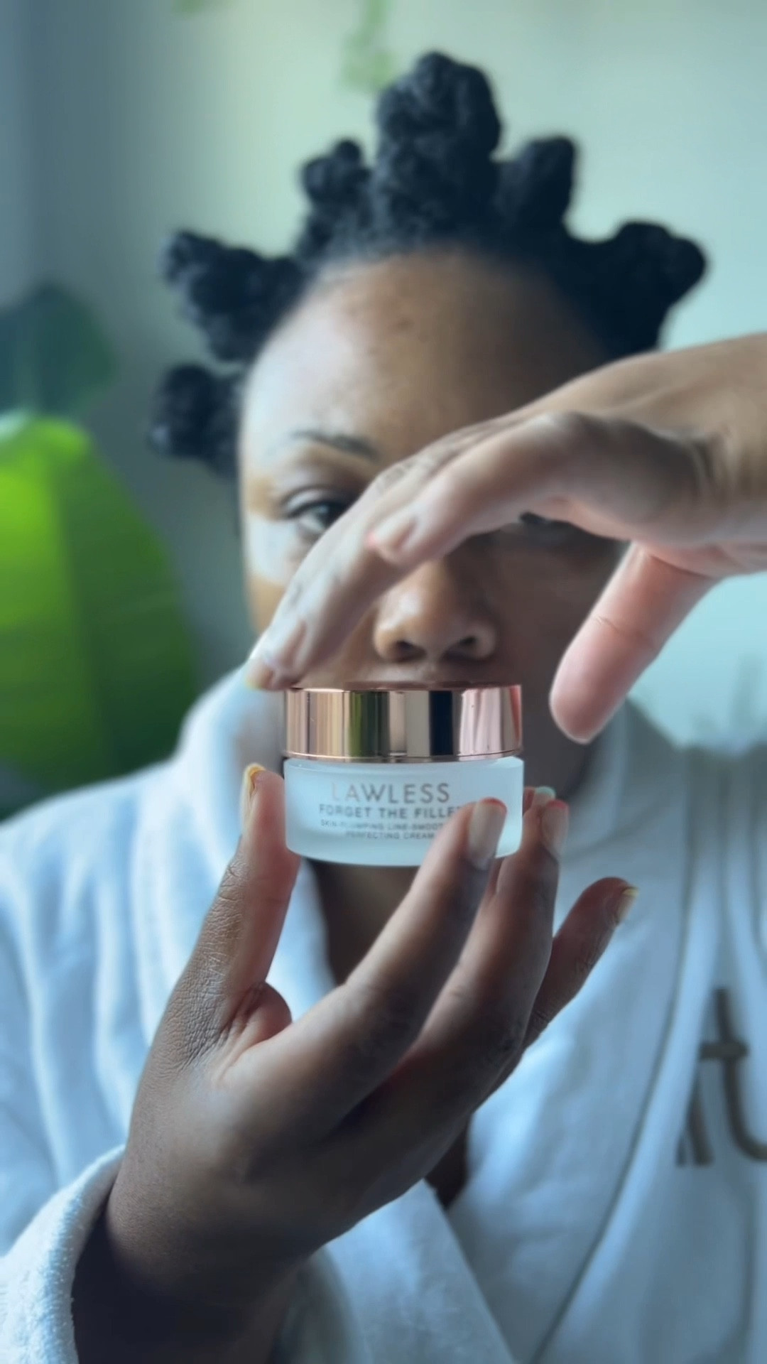 I’M CELEBRATING EVERYTHING IN 2025! 
Thank you!  Gratitude is my attitude.🎉🎉🎉
My “Fresh hydrated face” morning skincare routine that makes it look like I got a full nights sleep instead of only 3 hours. 😩
Also… someone needs to invent a pillow for these hairstyles!  Links to all skincare items are in bio in my #LTK shop. 
@urbanskinrx -My favorite way to deep clean and exfoliate 
@clinique  _ When your skin in thirsty this is the solution!
@lawless - Forget the Filler, this will snatch you!
@vaselinebrand -Some things will always be my go to solutions! 
#morningroutine #skincareregimen #houston #over40women #milestone

#LTKOver40 #LTKBeauty #LTKFindsUnder100