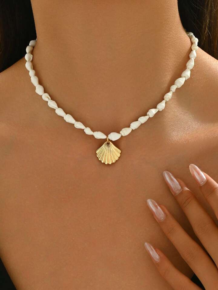 1pc Natural Seashell Handmade Beaded Necklace With Tropical Gold Shell Pendant, Fashionable Ocean... | SHEIN