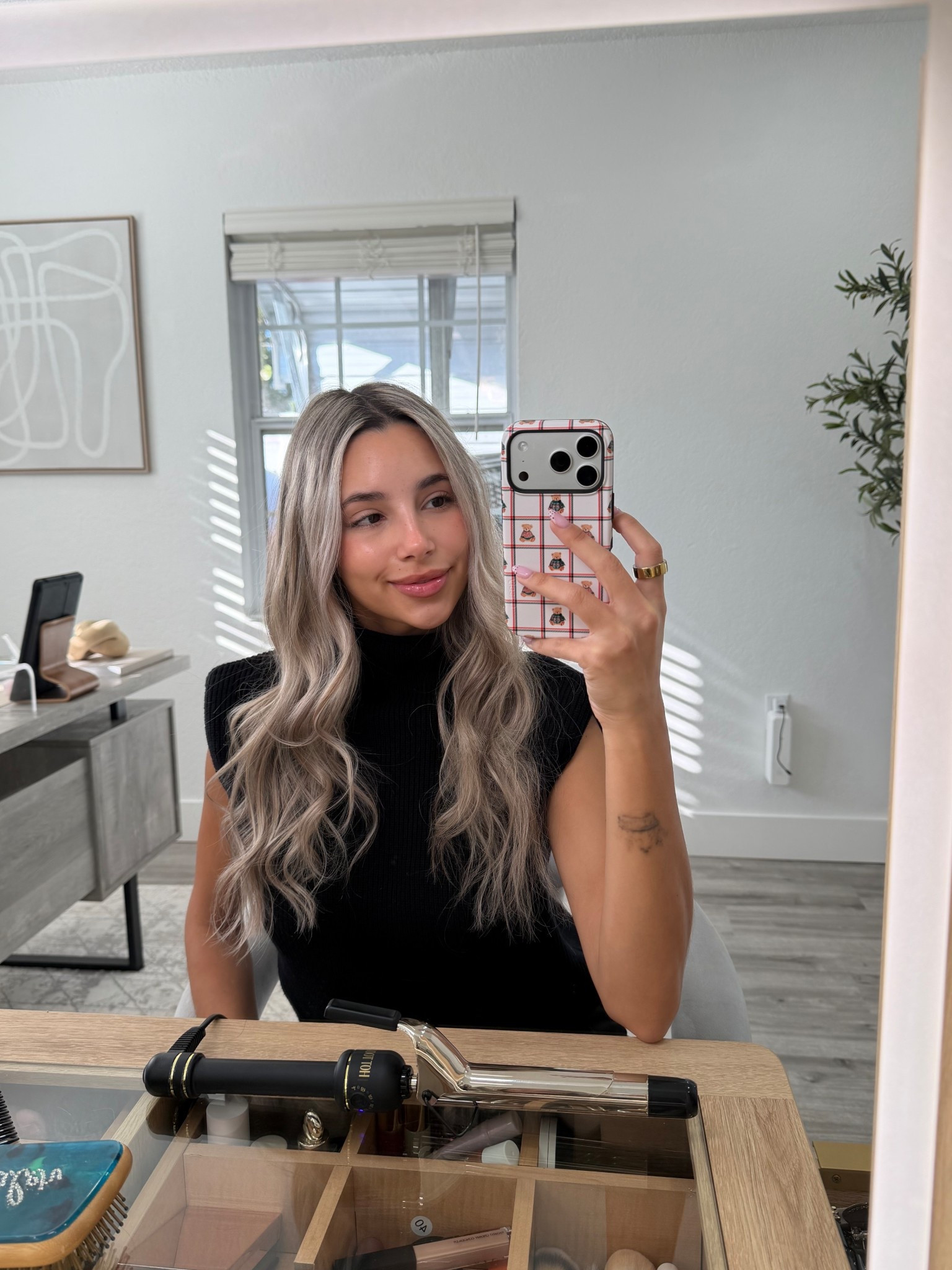 always a good hair day with HotTools! The 24K Gold Extended Barrel Curling Iron is a must have for the holiday season, linked here. 
#HotToolsPartner  #TheGoldStandard, #HotTools #TheGoldenTouch #IconicCurls  @hottoolspro 

#LTKGiftGuide #LTKBeauty #LTKselfcare