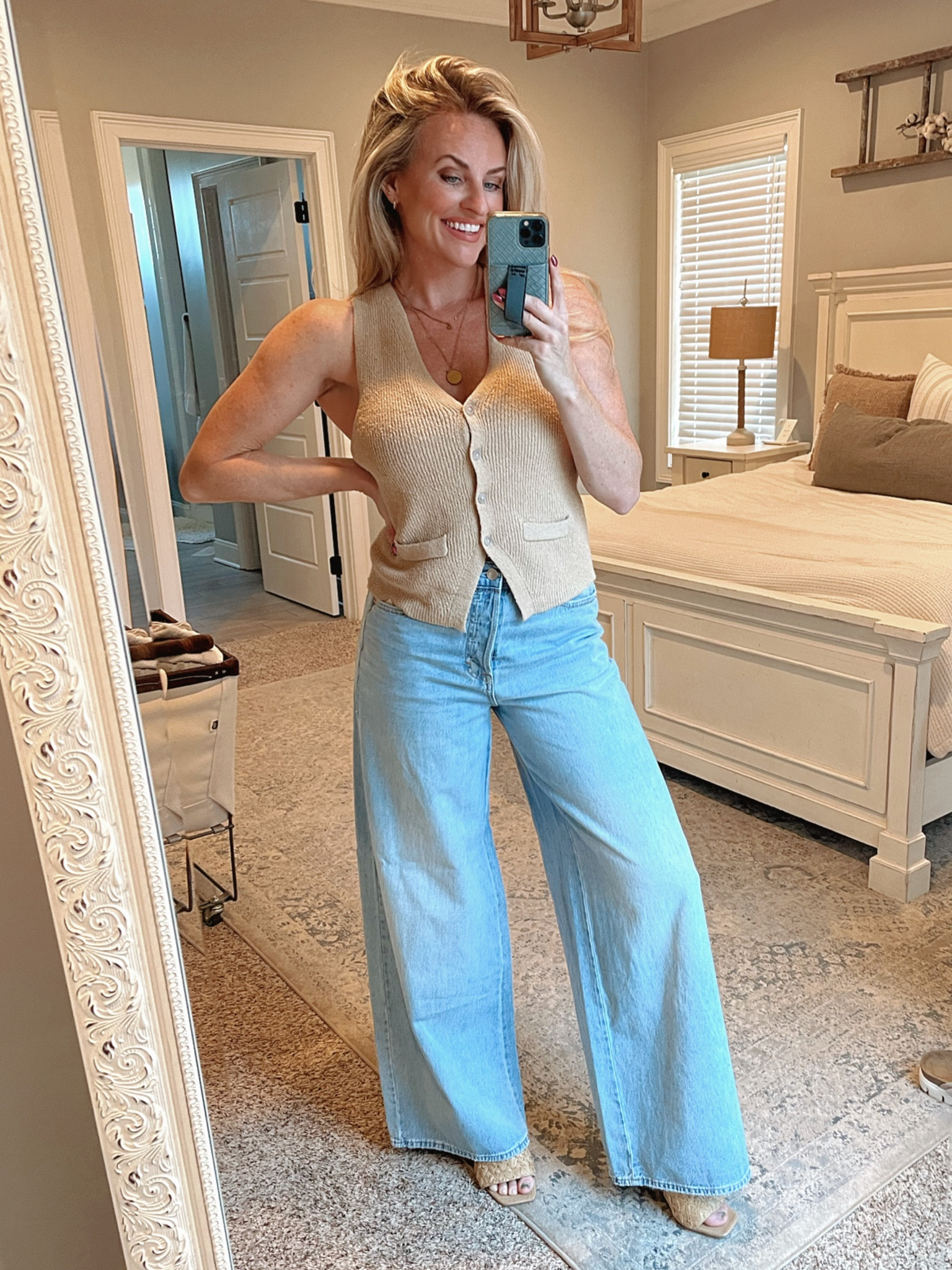 Business casual outfit for women sweater vest, wide leg jeans denim sleeveless button up comfy style fashion ideas inspirationn

#LTKFindsUnder50 #LTKWorkwear #LTKStyleTip