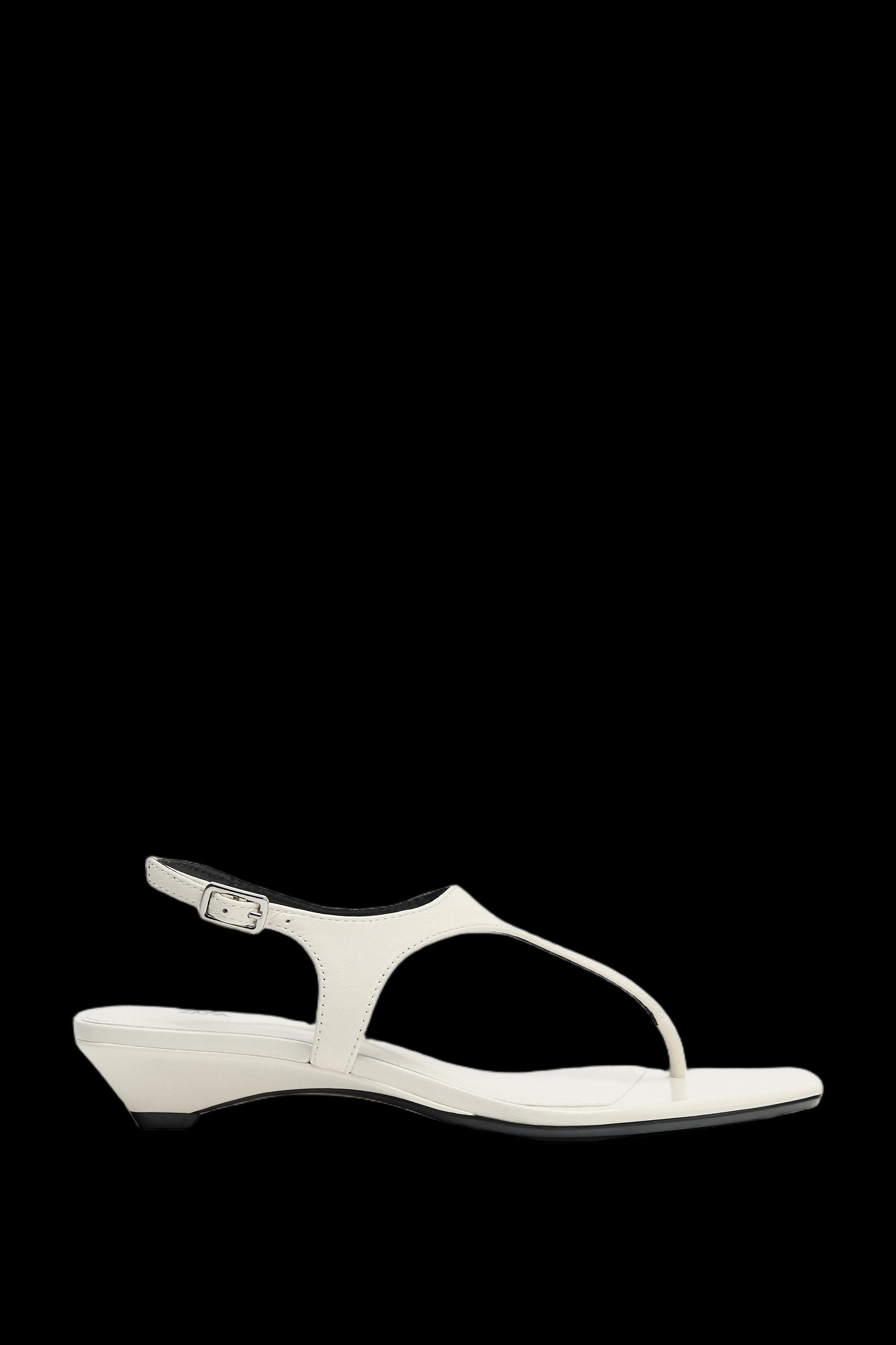 LEATHER BUCKLE STRAP SANDALS | Zara US