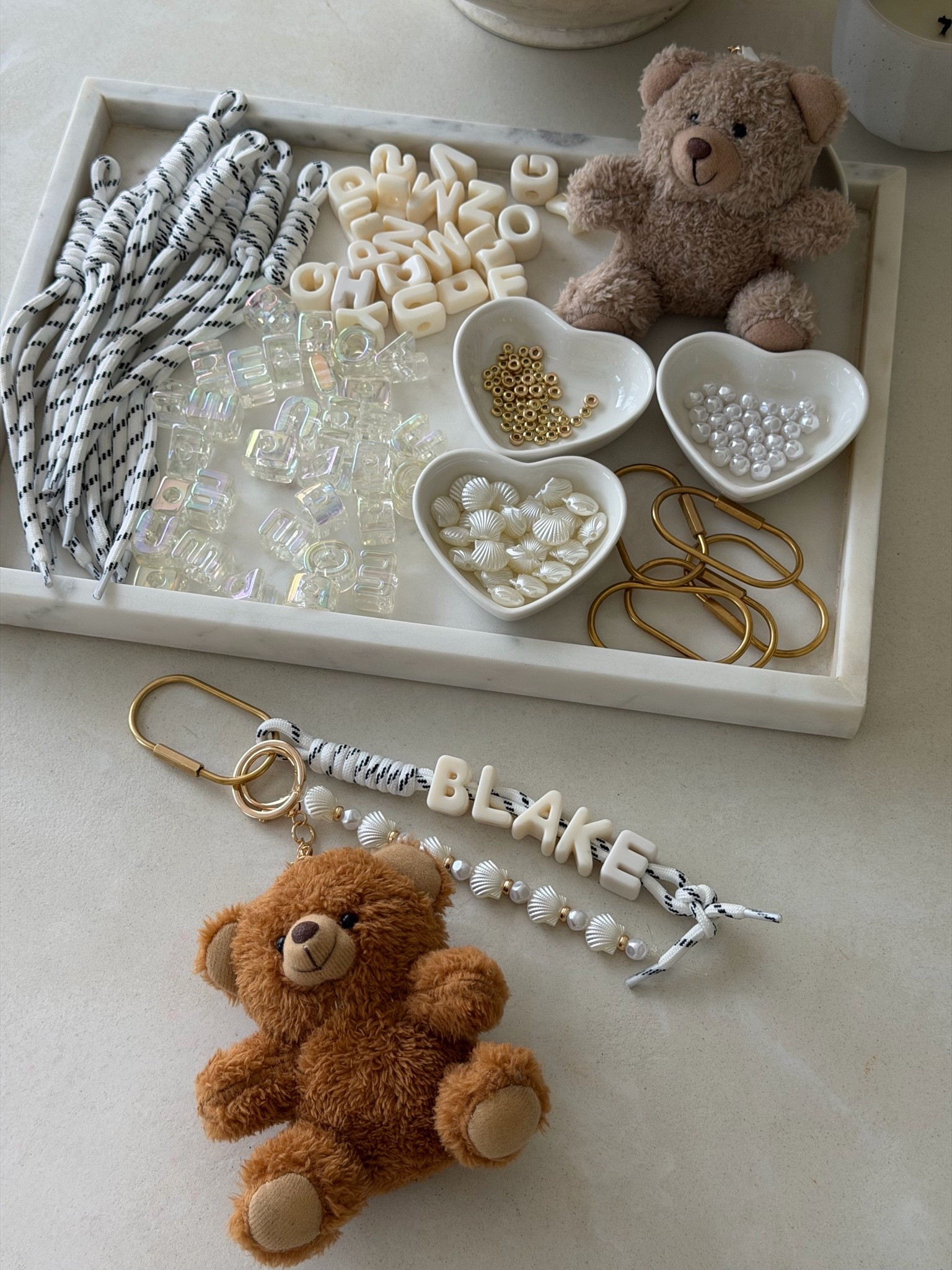 Bag charms 🤍✨🧸