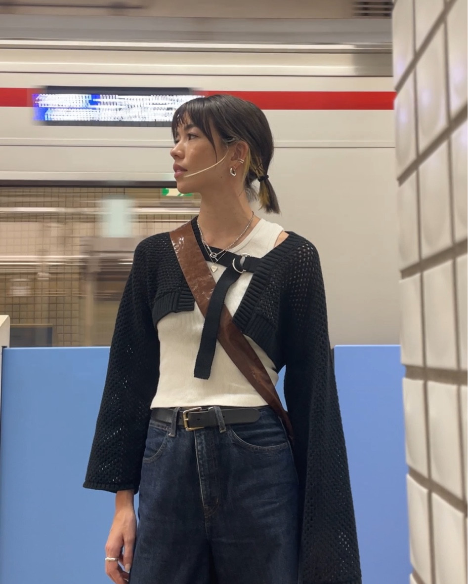 Tank: brandy Melville, shrug: Beams (japan), bag: COA.NYC