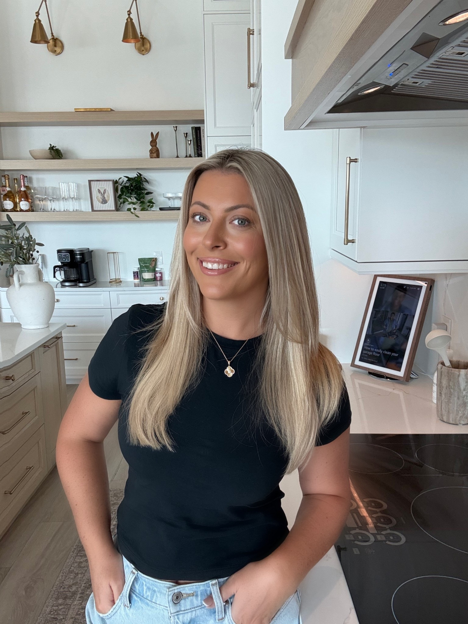 Hi👋🏻 I’m Sheera! Busy mom of 3, Realtor, Interior Designer and Investor. I am so excited to be here to share my passion for everything family, home and holiday❤️

#LTKFindsUnder100 #LTKSaleAlert #LTKHome