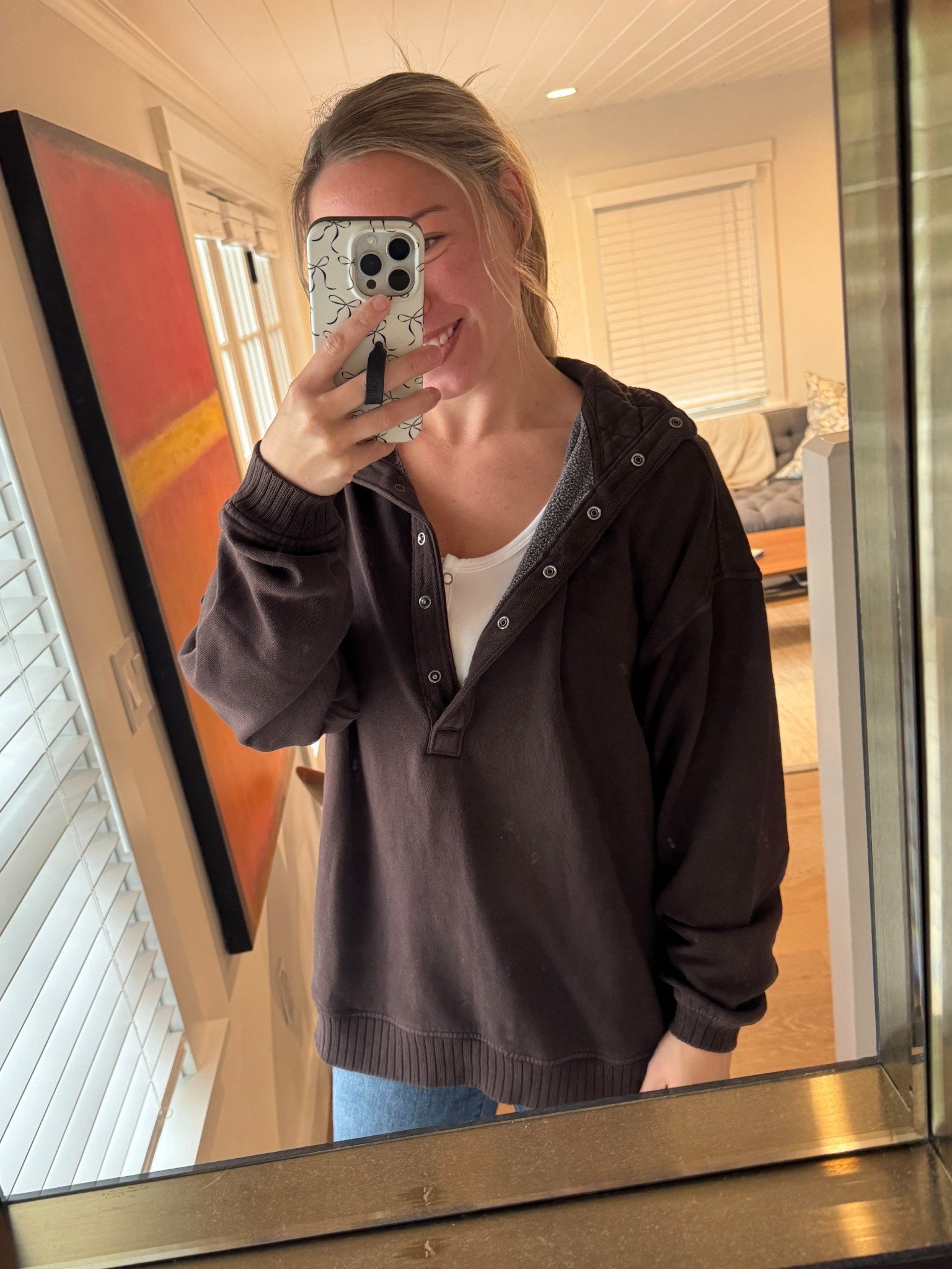 Ahhh my sweatshirt is 40% off right now 🤩 I recommend sizing down as it is very oversized , I’m usually a small and I am wearing an XS here.  There’s lot of colors to pick from, this is “deep earth” & it’s the perfect chocolate brown color for fall. 
#aerie #viralsweatshirt #sale #run #comfort #comfyfashion #momstyle

#LTKFindsUnder50 #LTKSaleAlert