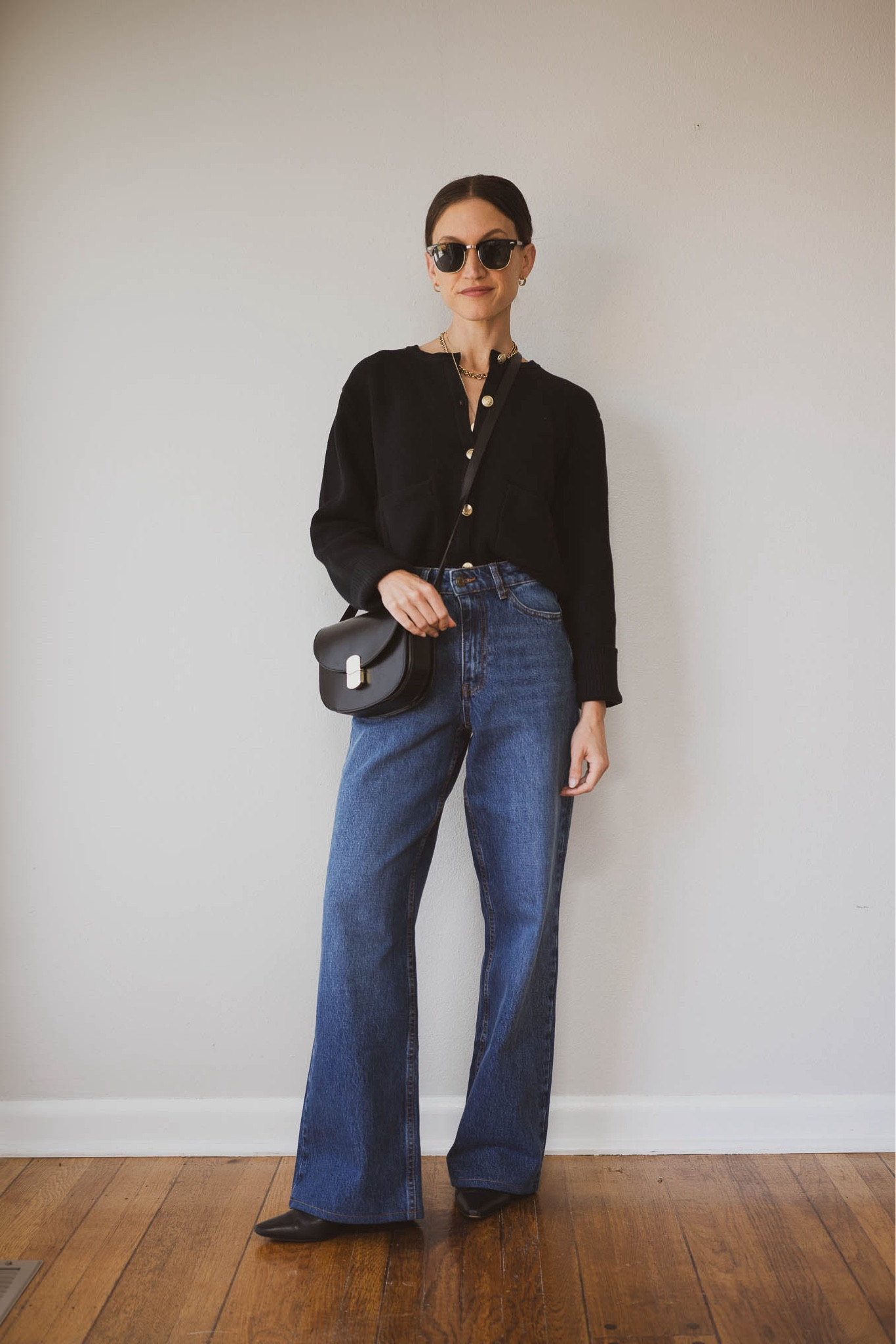 Fall Capsule: Day Five 🍂

J.Crew lady jacket on sale, XS, runs big but I got my true size for a relaxed fit. Sèzane denim, 2, I took my larger size and had them hemmed. J.Crew boots, TTS, also on sale. Sèzane bag. Quince sunglasses. Parker Necklace and Makena Hoops from Sela Designs, code ASHLEYROHR10 for 10% off. Mila Coin Necklace from Sheena Marshall Jewelry, STITCHANDSALT for $10 off  


#LTKSaleAlert #LTKSeasonal #LTKOver40