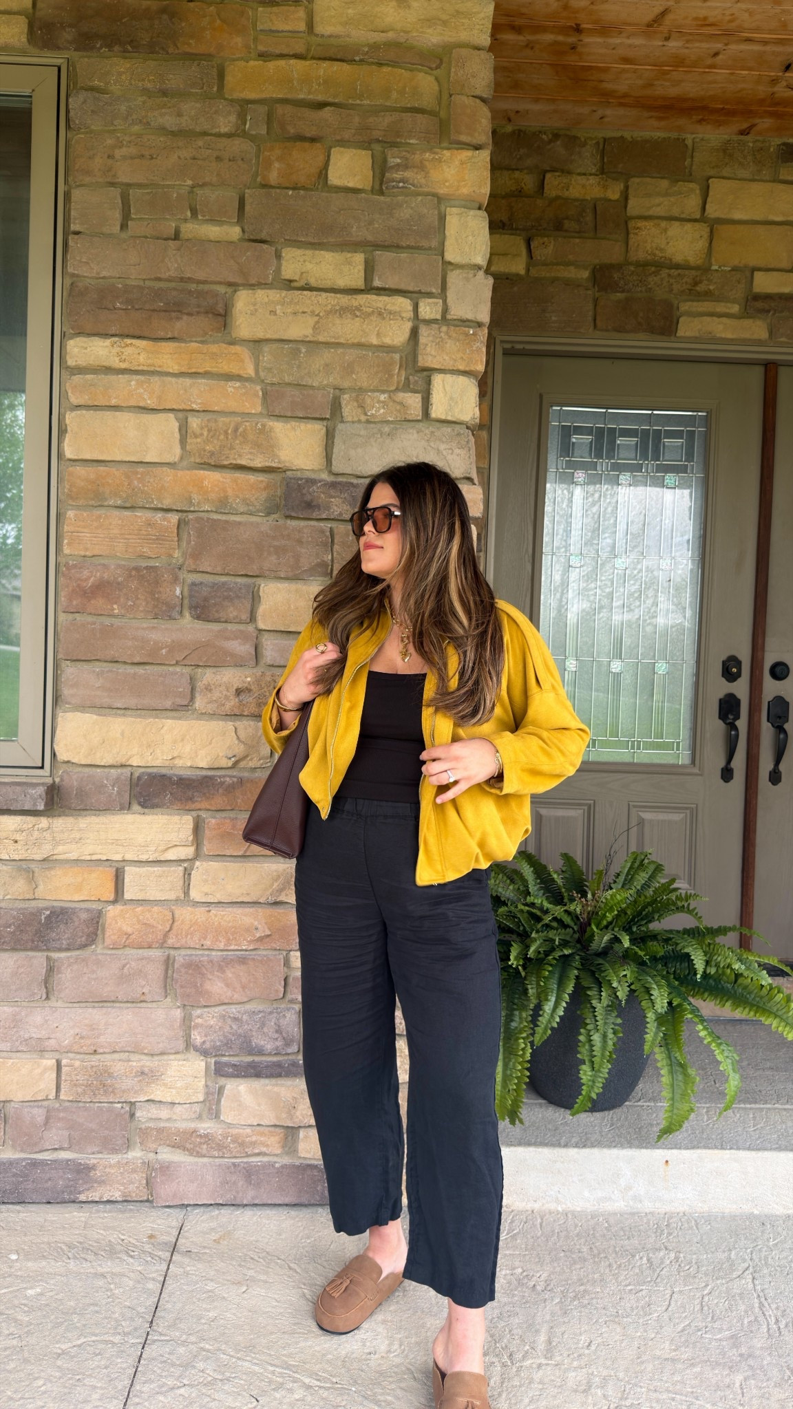 Pinterest inspired outfit but make it midsize! Feeling real bloated today but still wanted to look cute. This did the trick!

Size XL in the Amazon Zara inspired suede jacket
XL in the built-in bra ribbed tank from Amazon
Size large in the cropped linen pants from quince 
Sam Edelman inspired loafers from Amazon 

Work outfit spring 2026, business casual, teacher outfit, midsize, size 12, size 14, Mom style ￼￼￼