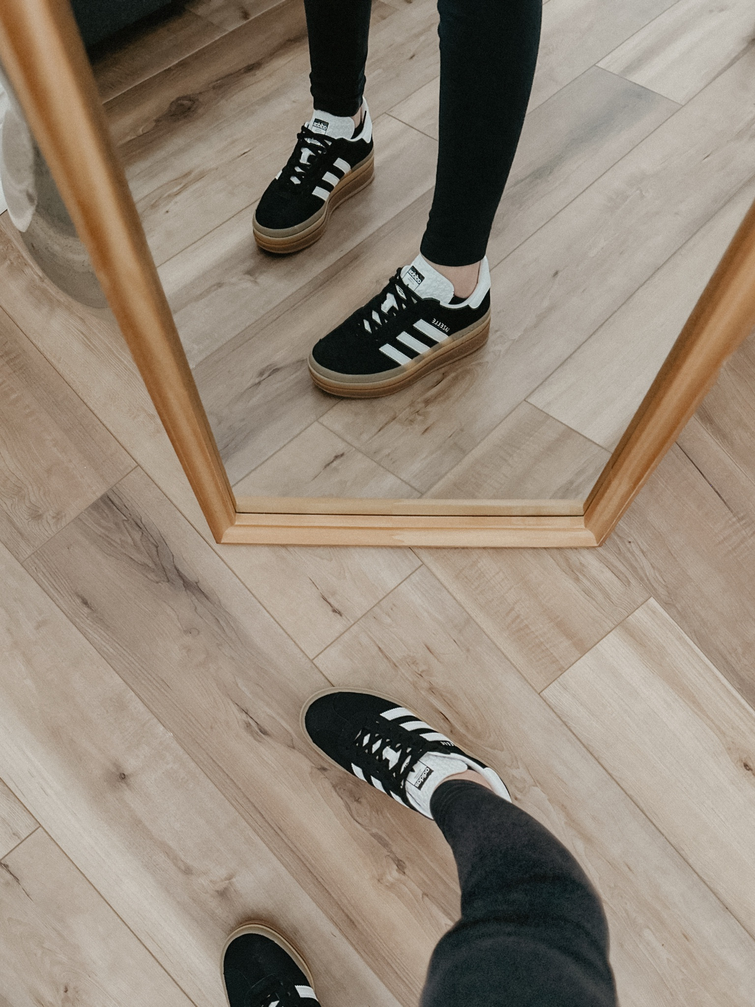 I couldn’t pick a color so I picked a neutral BUT I know which ones I want next #sneakeraddict

sneakers / shoes / closet staple / travel 

#LTKTravel #LTKShoeCrush