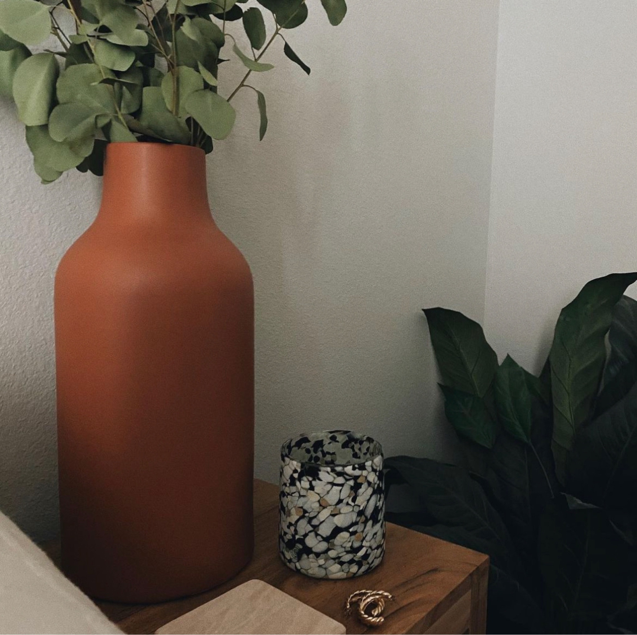 - little corners of home -

#housetour #htxhomes #homedecor #myhome #homevibes #houstonrealestate #thisminimalhome #myview #homestyled #thedelightofdecor #neutralhome #howihome #interior #bloggersunder5k #mycreativespace

#LTKfindsunder100 #LTKGiftGuide #LTKhome