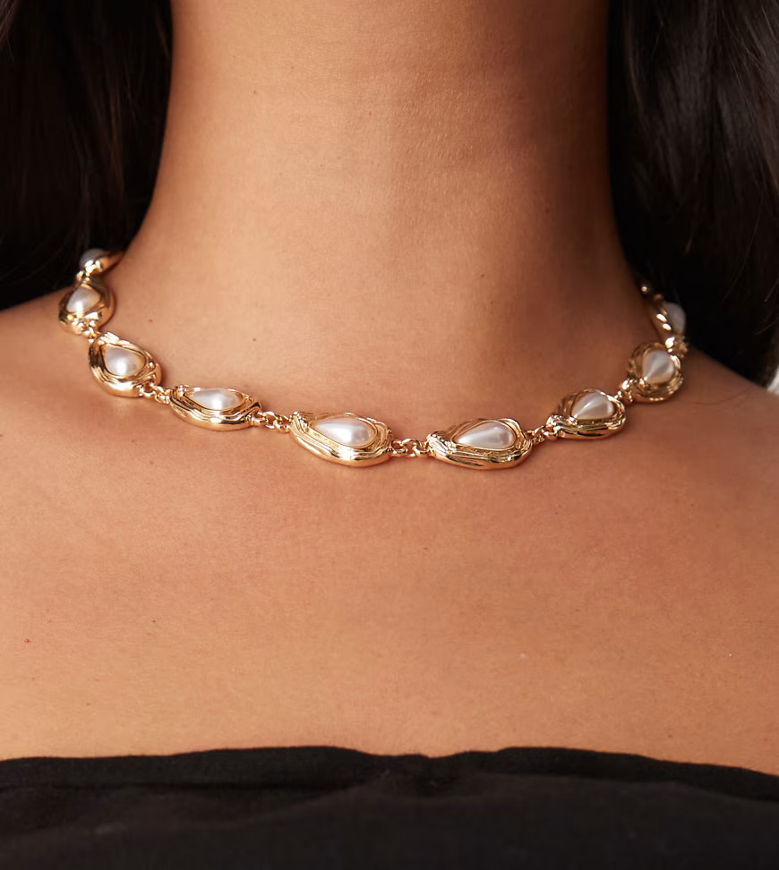 ASOS DESIGN Curve short necklace with faux pearl stone-set design in gold tone | ASOS (Global)