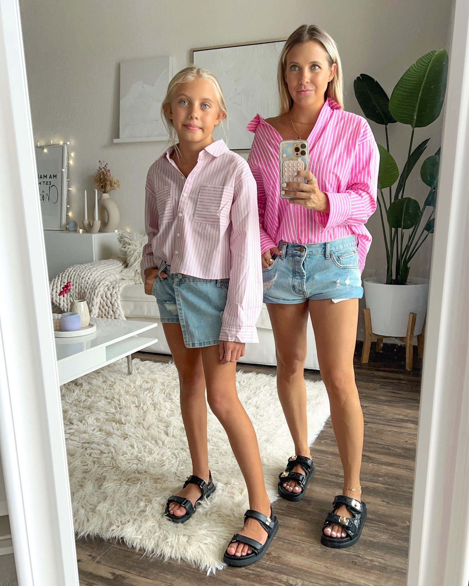 Mom & mini ready for all the adventures 🌸🩷 Nothing like matching in style and comfort—our go-to for making everyday moments a little more special. #Twinning #MomAndMeLooks #LTKFamily #MatchingOutfits