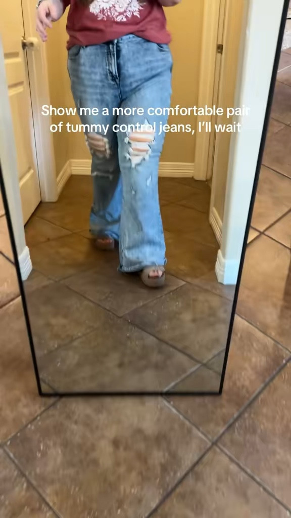 Tummy control jeans perfect for midsizes 

#LTKSaleAlert #LTKMidsize #LTKSpringSale