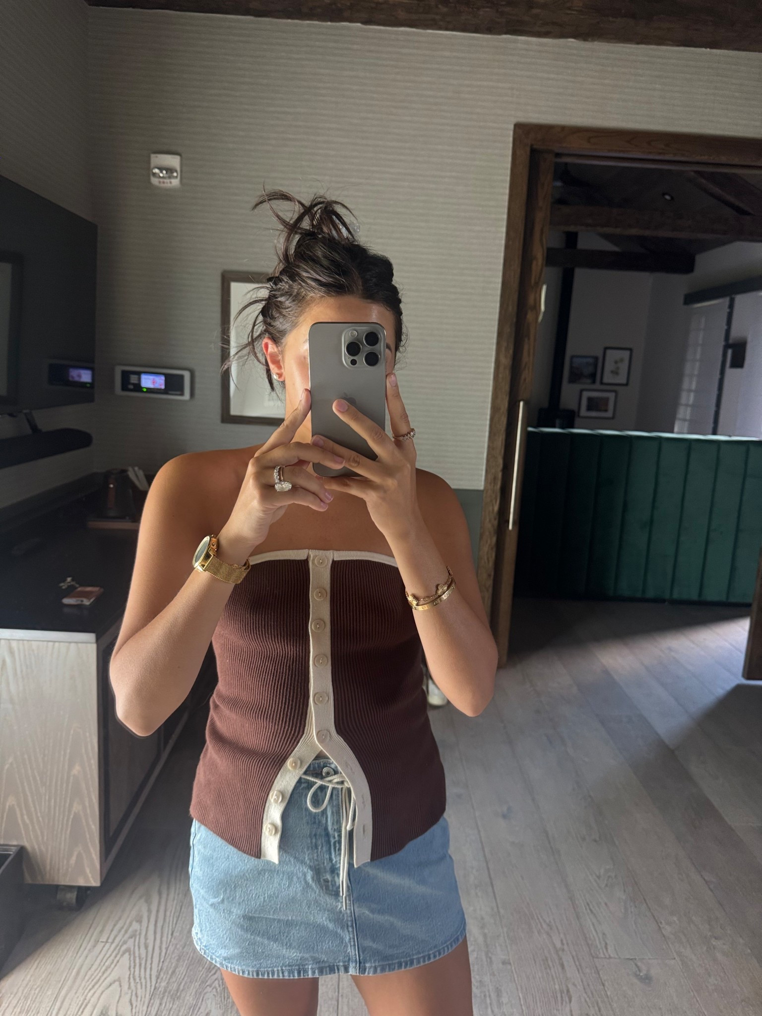 Top: small
Skirt: 27
Abercrombie stackable code: BLAMEITONDEDE for an extra 15% off 

Dressupbuttercup.com #dressupbuttercup #dederaad 

#LTKFindsUnder50 #LTKSaleAlert #LTKStyleTip