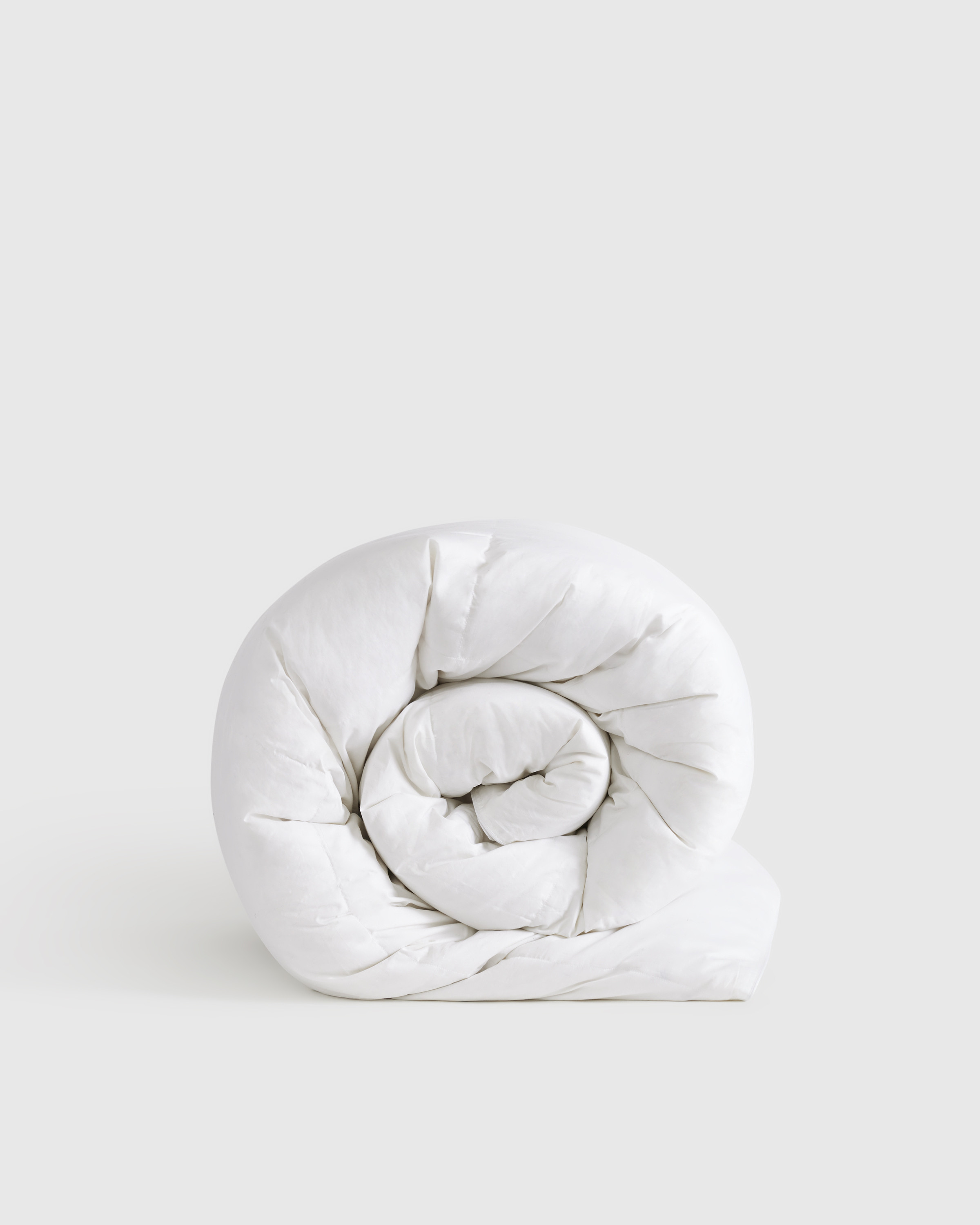 Quince | Ultra-Warm Premium Down Alternative Comforter in White, Size Full/Queen | Quince