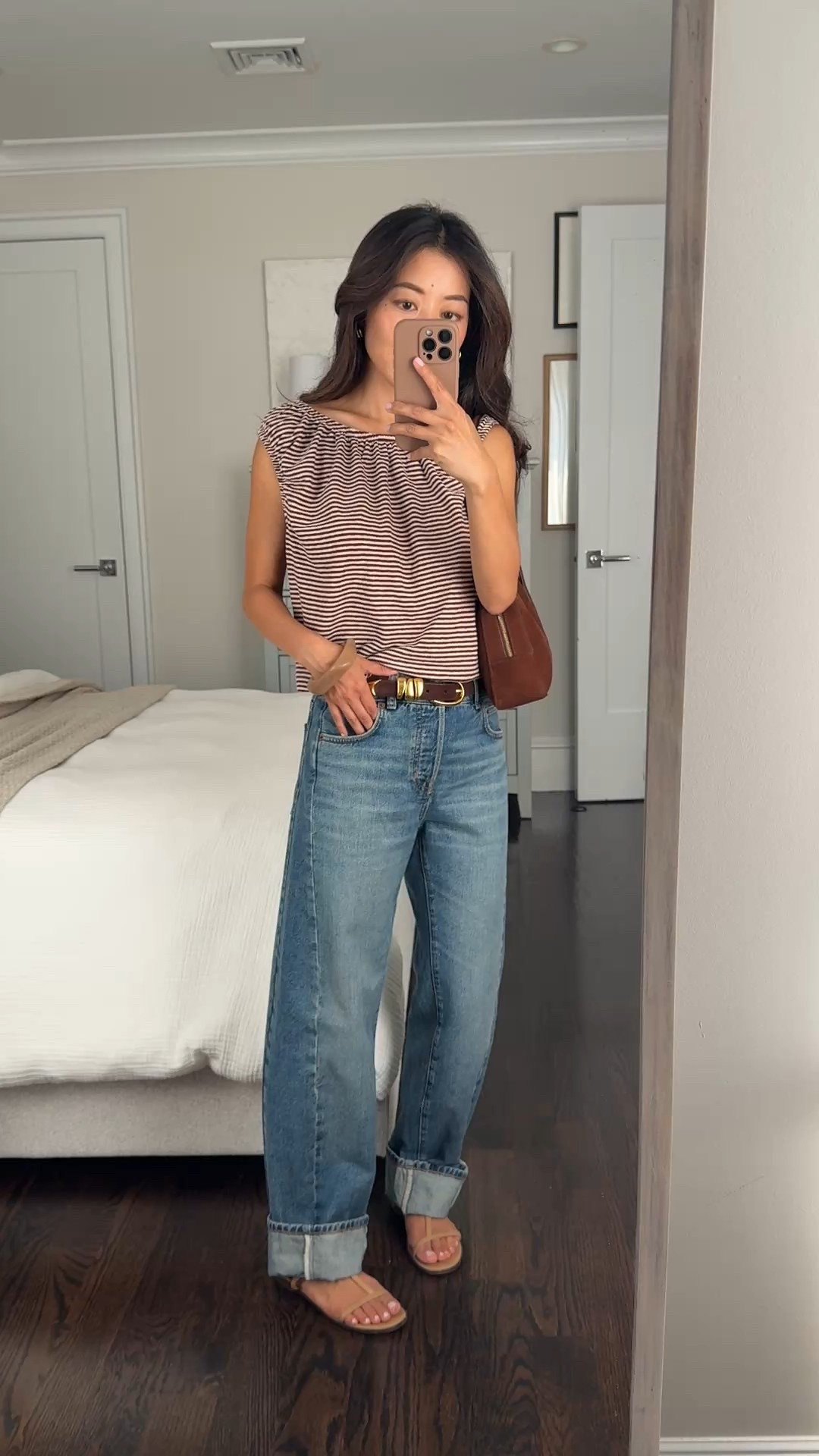 Madewell petite friendly finds

• subtle barrel leg jeans 24 petite - these are a relaxed fit on me and very comfortable. The only barrel cut I’ve tried yet that feels flattering!

I could possibly size down to wear higher at the waist. The Cuffs are not sewn in so you could un cuff and wear with heels too 

• top XXs  on sale , looser fit on me and elasticized at waist neckline and armholes

• Madewell belt xxs beautiful color finally back in stock I always get compliments on this! Looks higher end 

• old Madewell sandals 

@madewell #madewell #madewellpartner #ad

#LTKPetite #LTKFindsUnder100 #LTKItBag