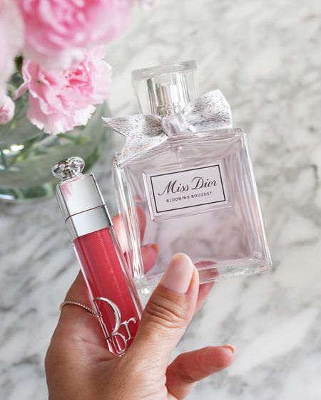 Cute mother’s day gift idea from @diorbeauty featuring the Addict Lip Maximizer in Shimmer Peach and Miss Dior Blooming Bouquet #diorbeauty #ad

#LTKGiftGuide #LTKbeauty