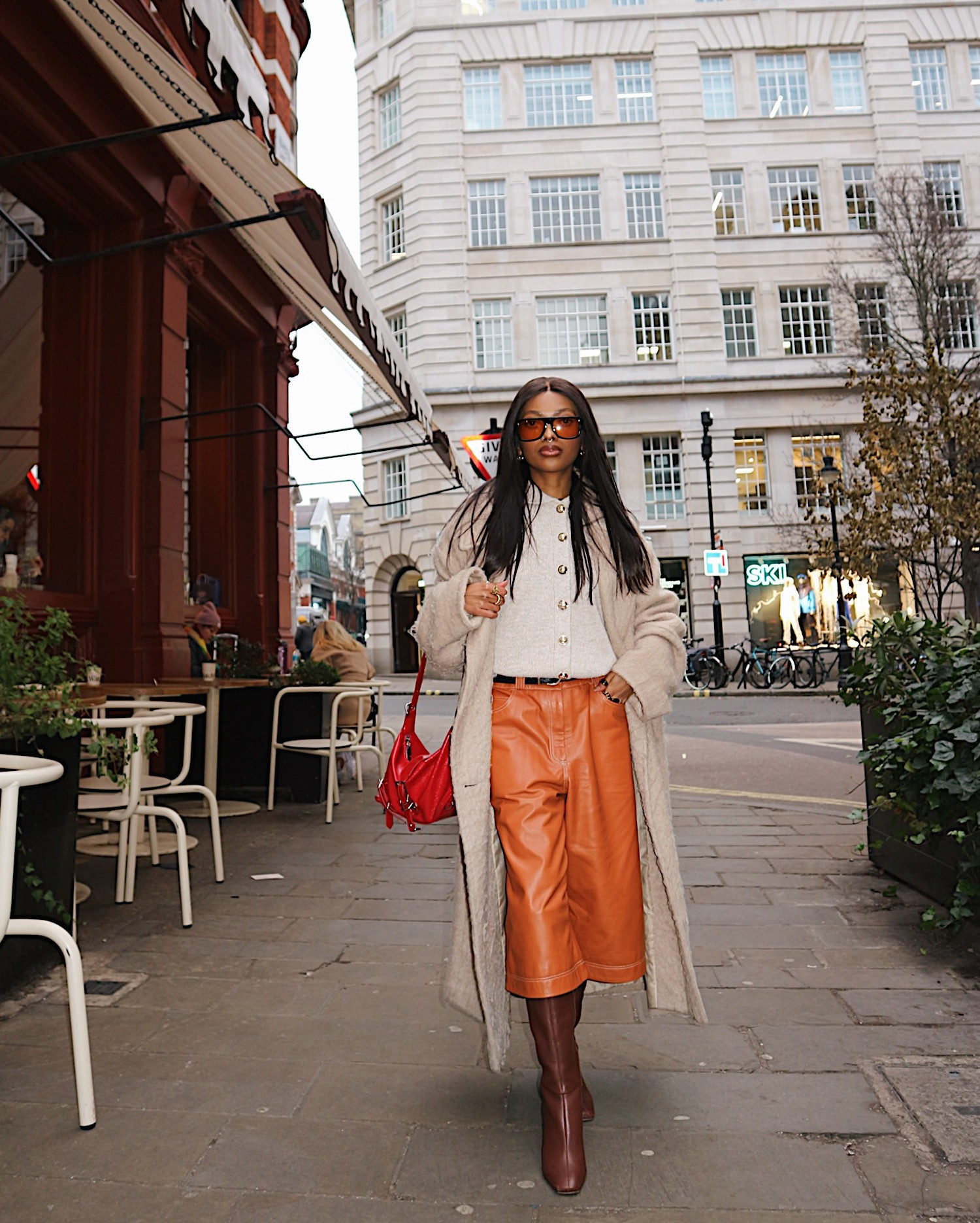 Bermuda shorts knee high boots

#LTKspring #LTKeurope #LTKuk