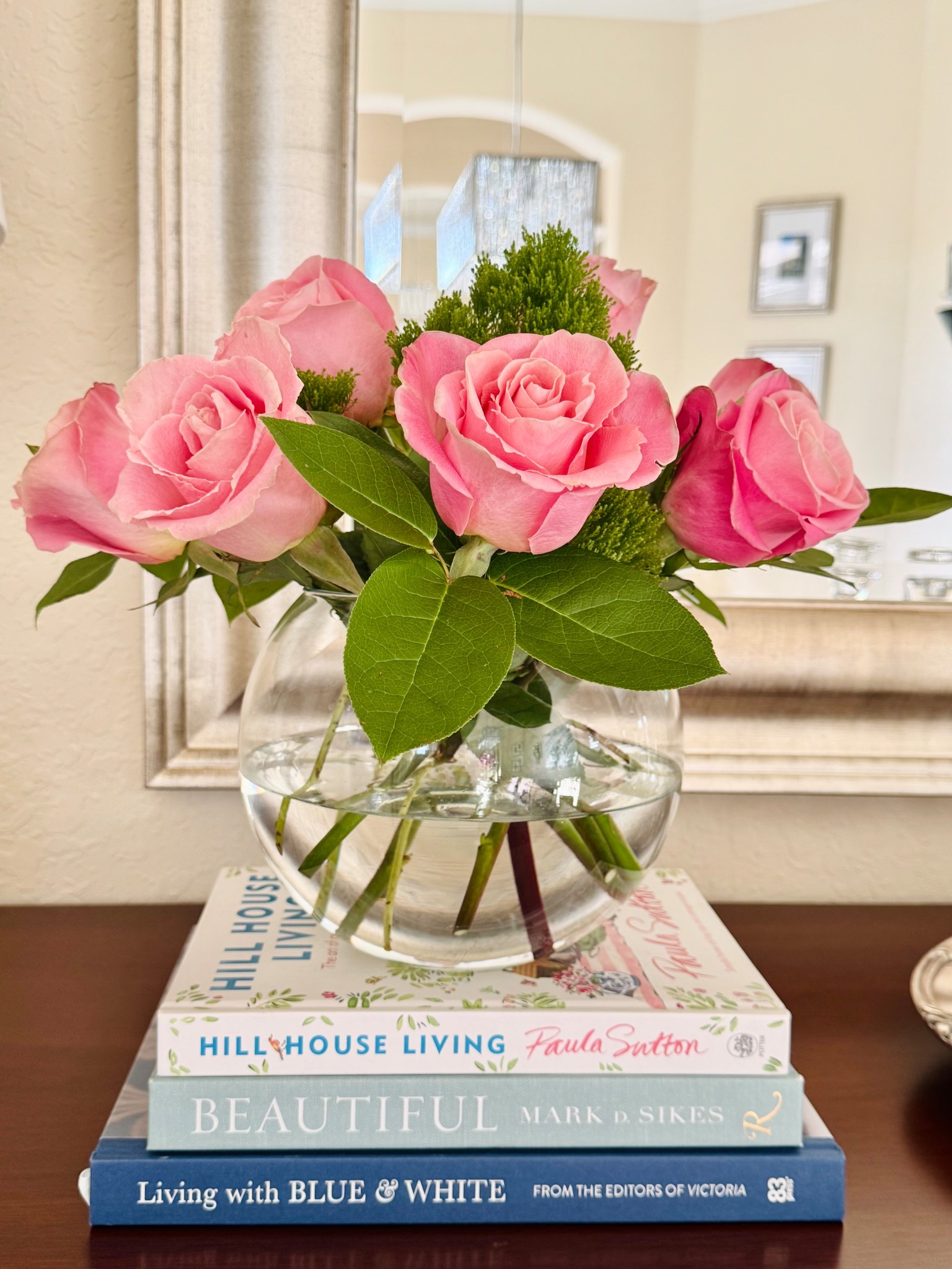 Create this beautiful centerpiece with fresh store-bought roses! Perfect for Spring!🌷

Spring Home Decor | Coffee Table Books | Glass Vase #amazon #amazonfinds

#LTKStyleTip #LTKHome #LTKFindsUnder50