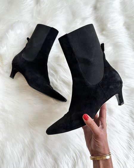 Toteme black suede boots #boots #booties #fallshoes 

#LTKSeasonal #LTKshoecrush #LTKworkwear