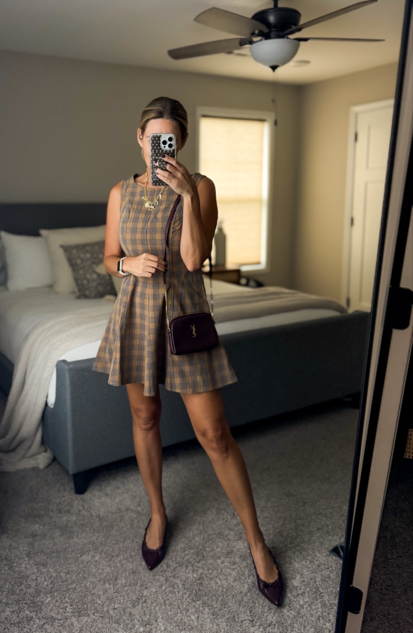 I can’t get over this dress. $17!  I have it now in both colors. Love this one paired with the burgundy accents. Also wearing my borrowed @Vivrelle bag code ERINGLADDING for your first month free.
