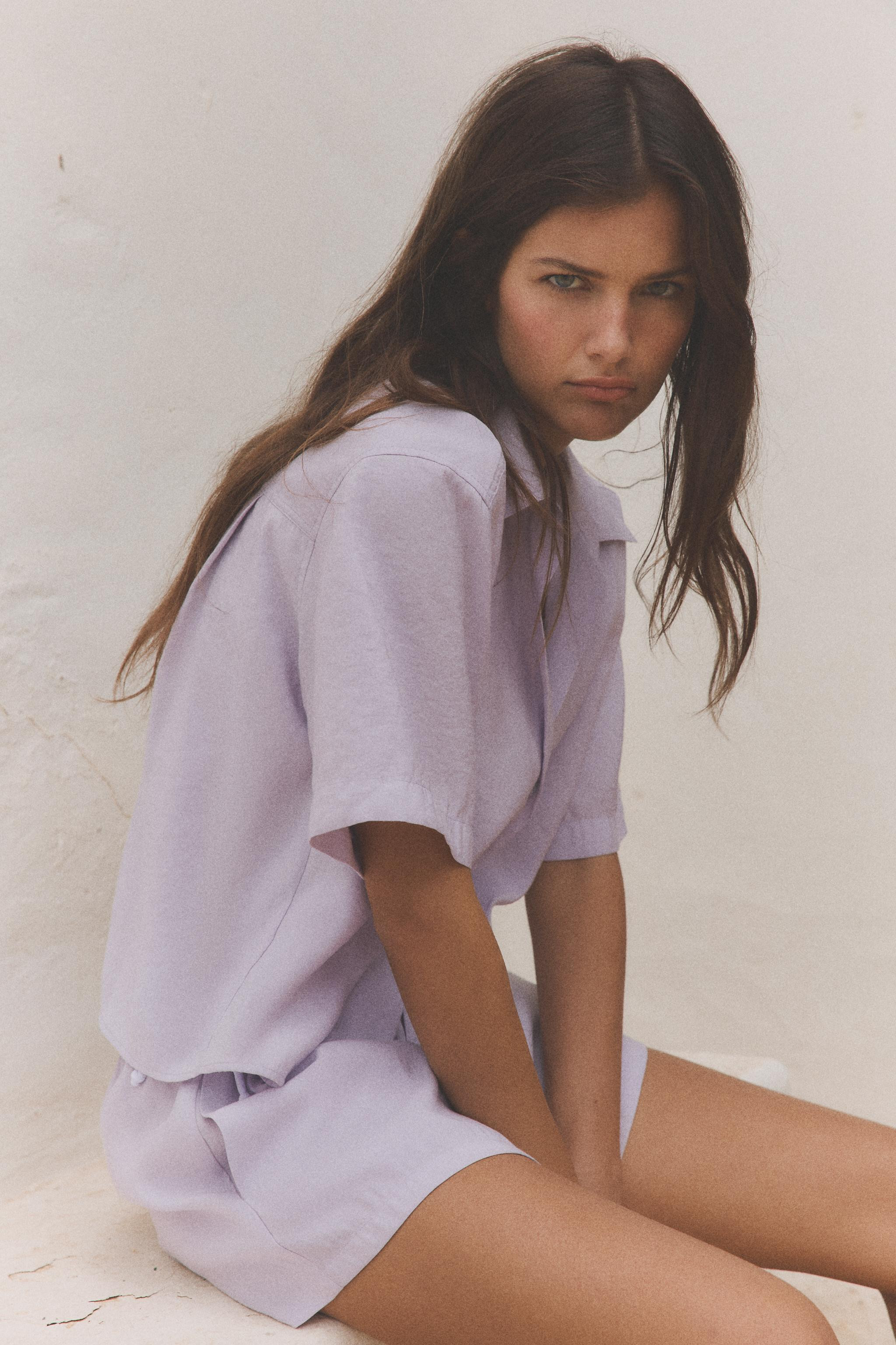 FLOWY SHORTS WITH BUTTONS | Zara US