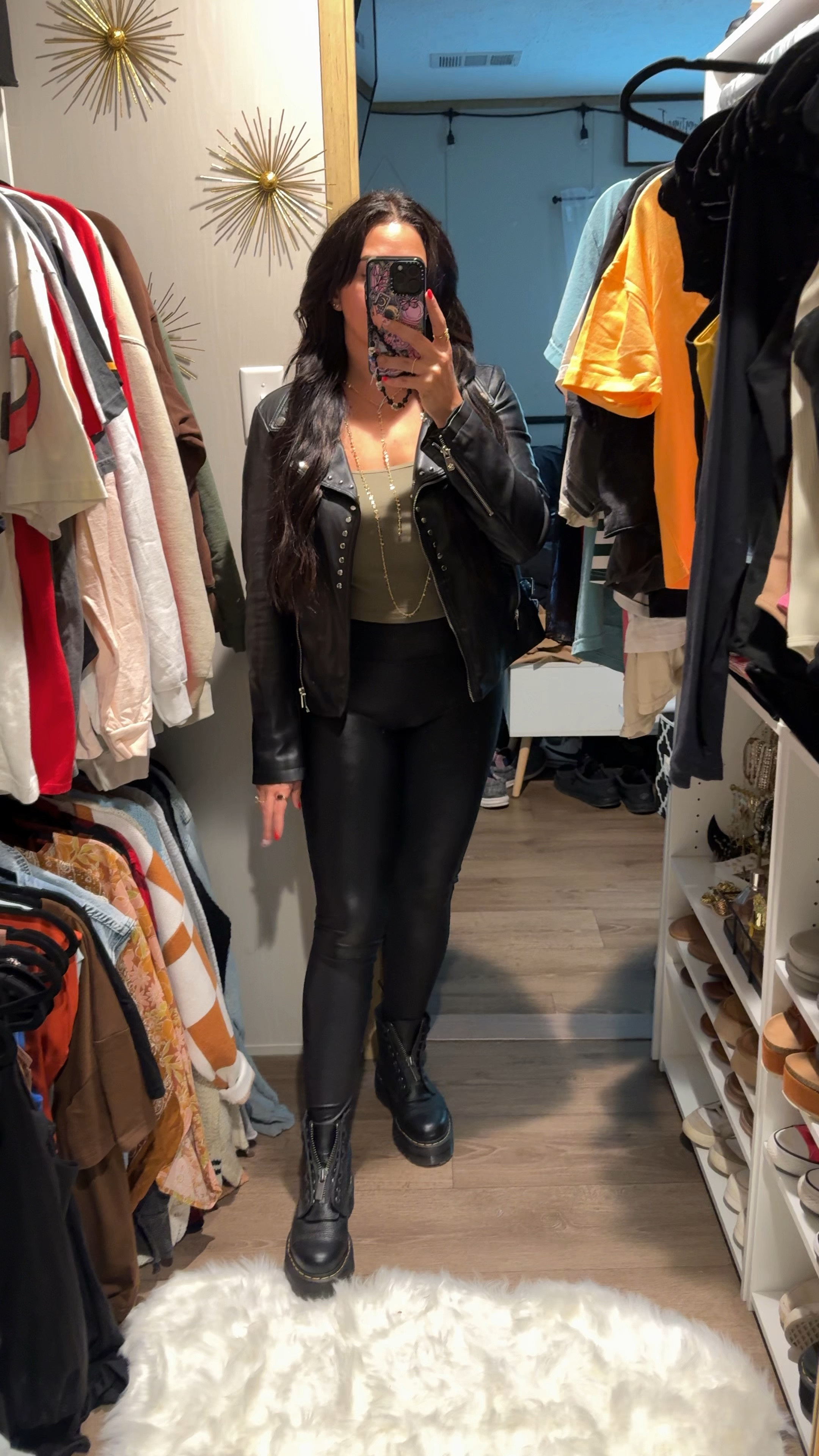 Spanx faux leather leggings are a must every fall and winter! 

Jewelry is from Bohemia on IG 

Early Access: July 9-14
Public Access: July 15-August 4 

N Sale
Nordstrom Sale
Winter outfit 
Fall outfit
Leather jacket 

#LTKxNSale #LTKVideo #LTKSummerSales