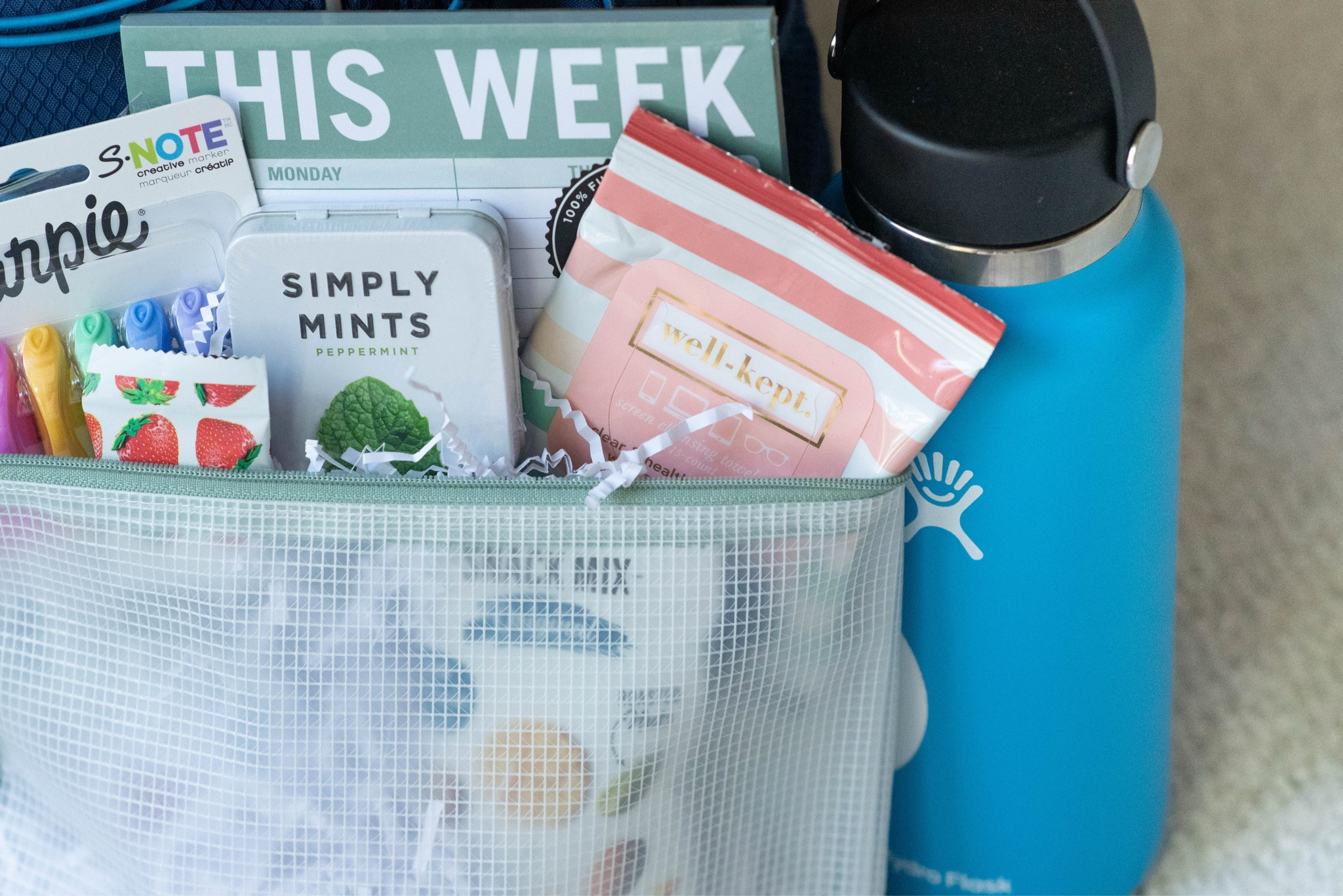 Cute Light Blue Hydroflask With Stickers !  Custom hydro flask, Preppy  water bottles, Trendy water bottles