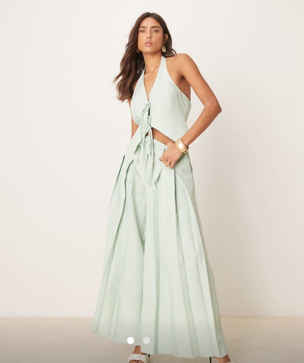 Make a bold statement in these ultra wide leg tailored pants from ASOS DESIGN 💚🩵 Featuring a soft pistachio-blue hue, high-rise waist, pleat detailing, and a flowy wide-leg silhouette, these trousers are the perfect blend of structure and ease. Finished with belt loops, a tie waist, and side pockets, they’re ideal for elevated everyday looks, workwear chic, or as a co-ord set with the matching blazer. A must-have for modern, color-forward wardrobes.

#LTKFindsUnder100 #LTKSummerEdit