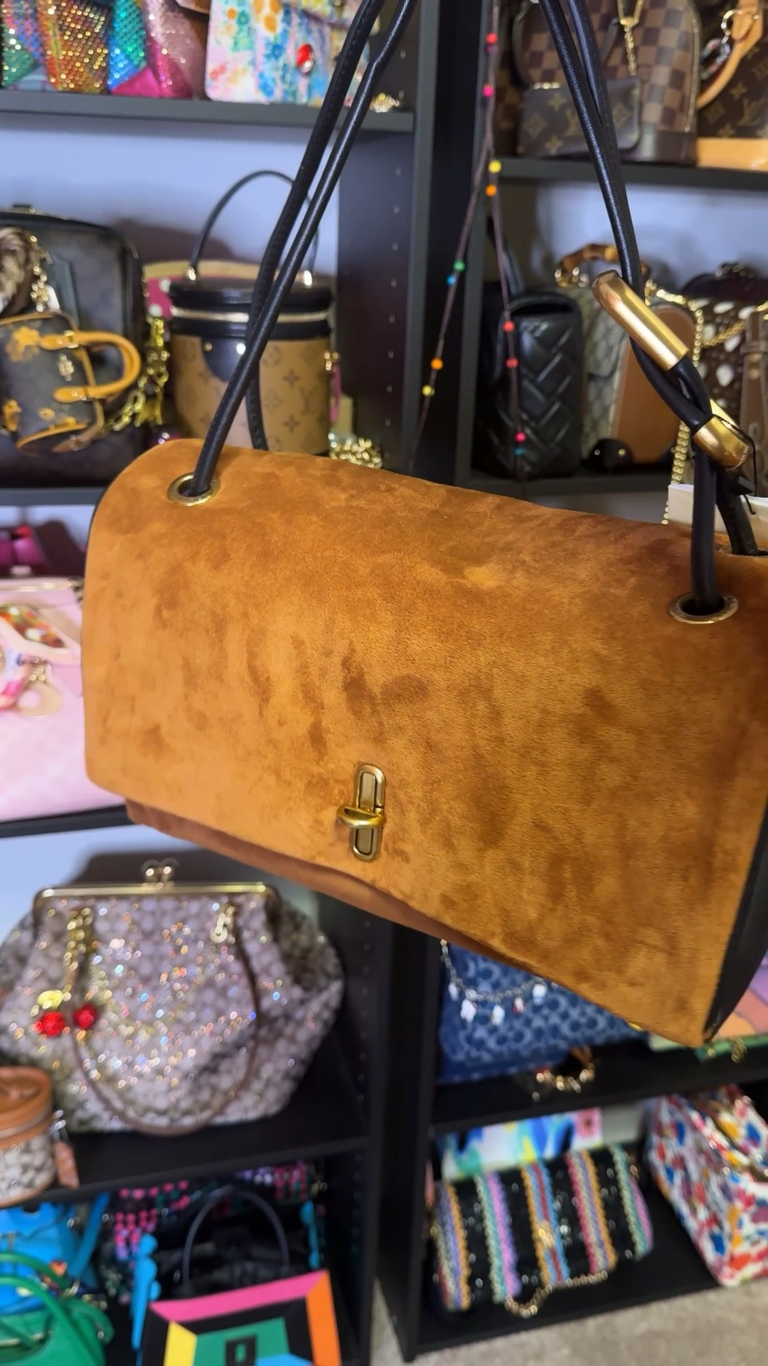 My first suede bag secured! #marcjacobs #dualbag 