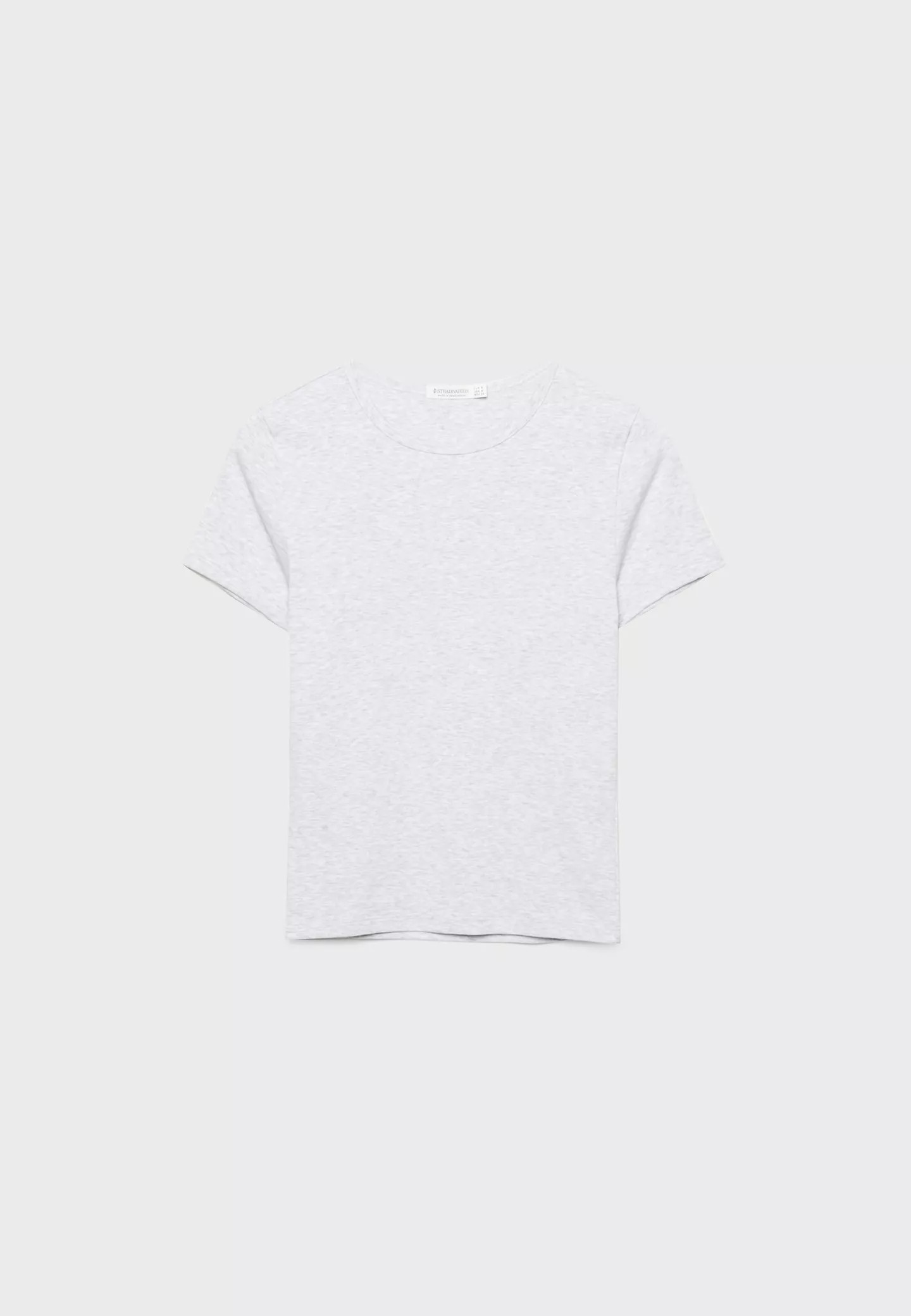 Basic Slim-Fit T-Shirt - T-shirts f\u00fcr Damen | Stradivarius Deutschland | Stradivarius DE