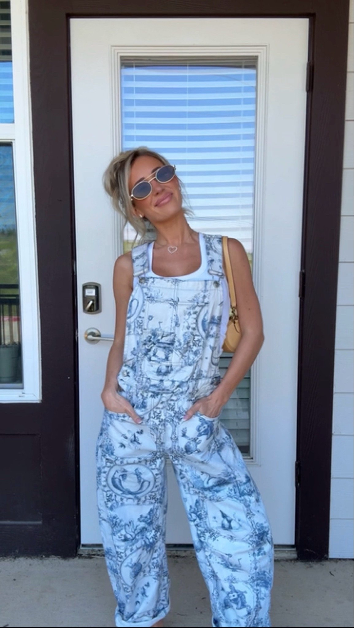 Big fan of overalls as of late 🙌🏼 LOVE these! Selling fast so snag them while you can! Wearing size XS (run baggy)

Spring outfit. Summer outfit. Ootd. Outfit today. Outfit ideas. Outfit inspo. Memorial Day outfit. Patriotic. Casual style.

#LTKootd